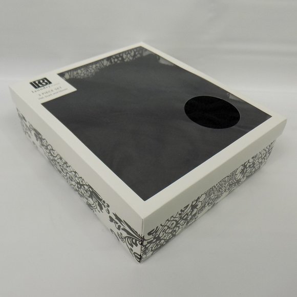 Laundry by Design Hat Scarf and Gloves 3 Piece Set - Picture 6 of 6